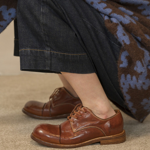 Mantova 曼托瓦2025年新款复古英伦水洗马皮皮底德比女单鞋皮鞋