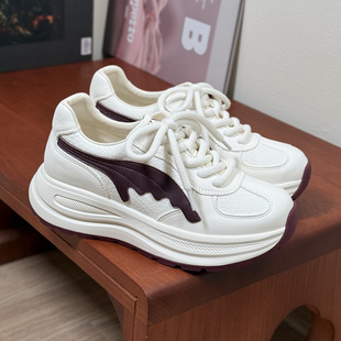 超轻真皮平增高5cm厚底松糕小白鞋显脚小女款2026新款春款德训鞋