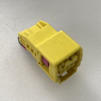 原装汽车连接器 6098-6649/4H0972773A 外壳 护套3P 线束插头现货