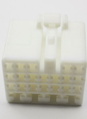 MG622471 车用连接器插头护套插接件胶壳外壳全新现货MG632472-1