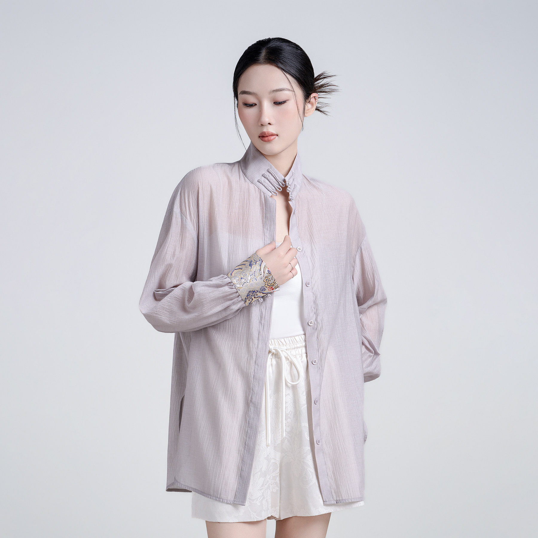曼加塔新中式女装天丝刺绣衬衫