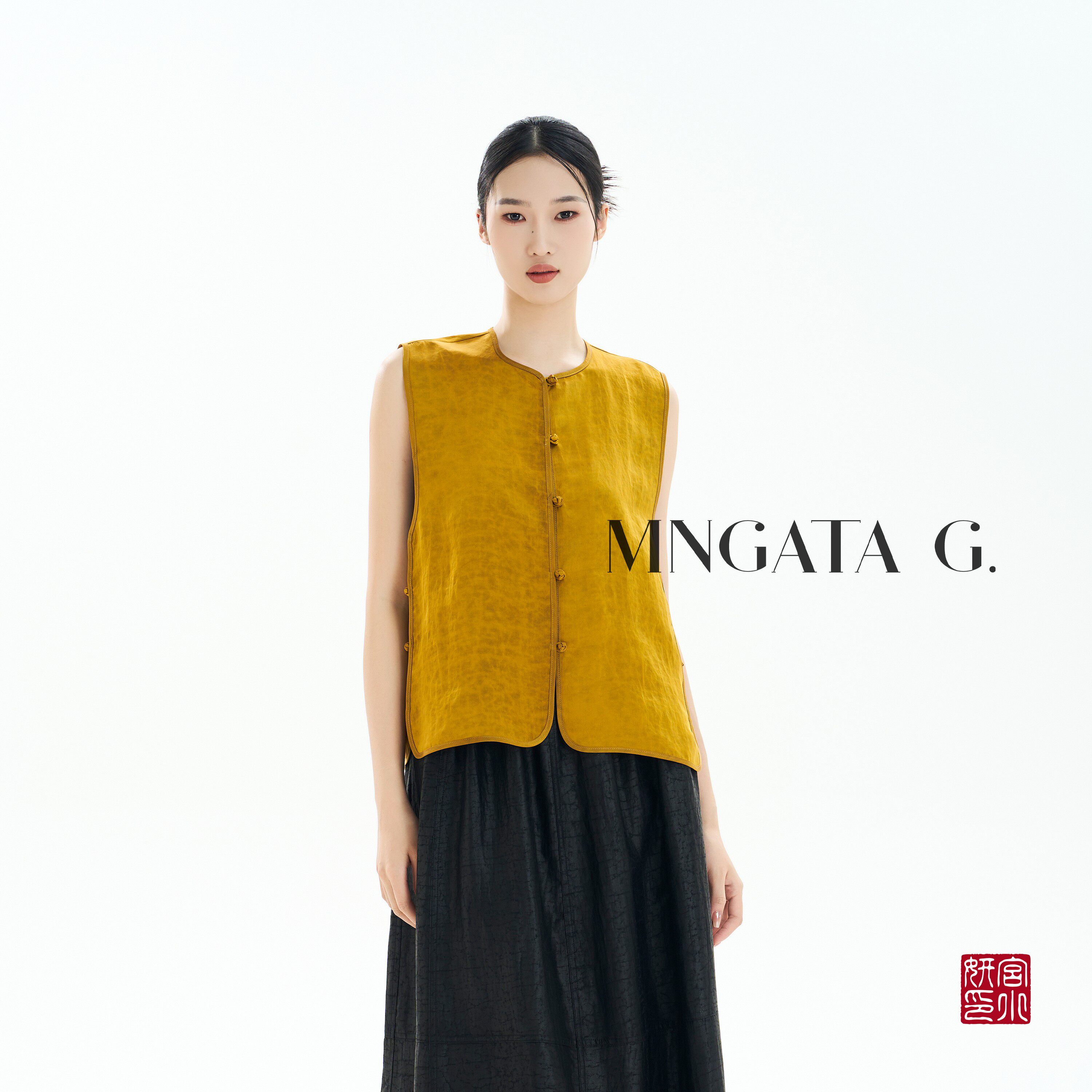 宫小妍【老缎·惊鸿一面】35姆米真丝新中式香云纱马甲