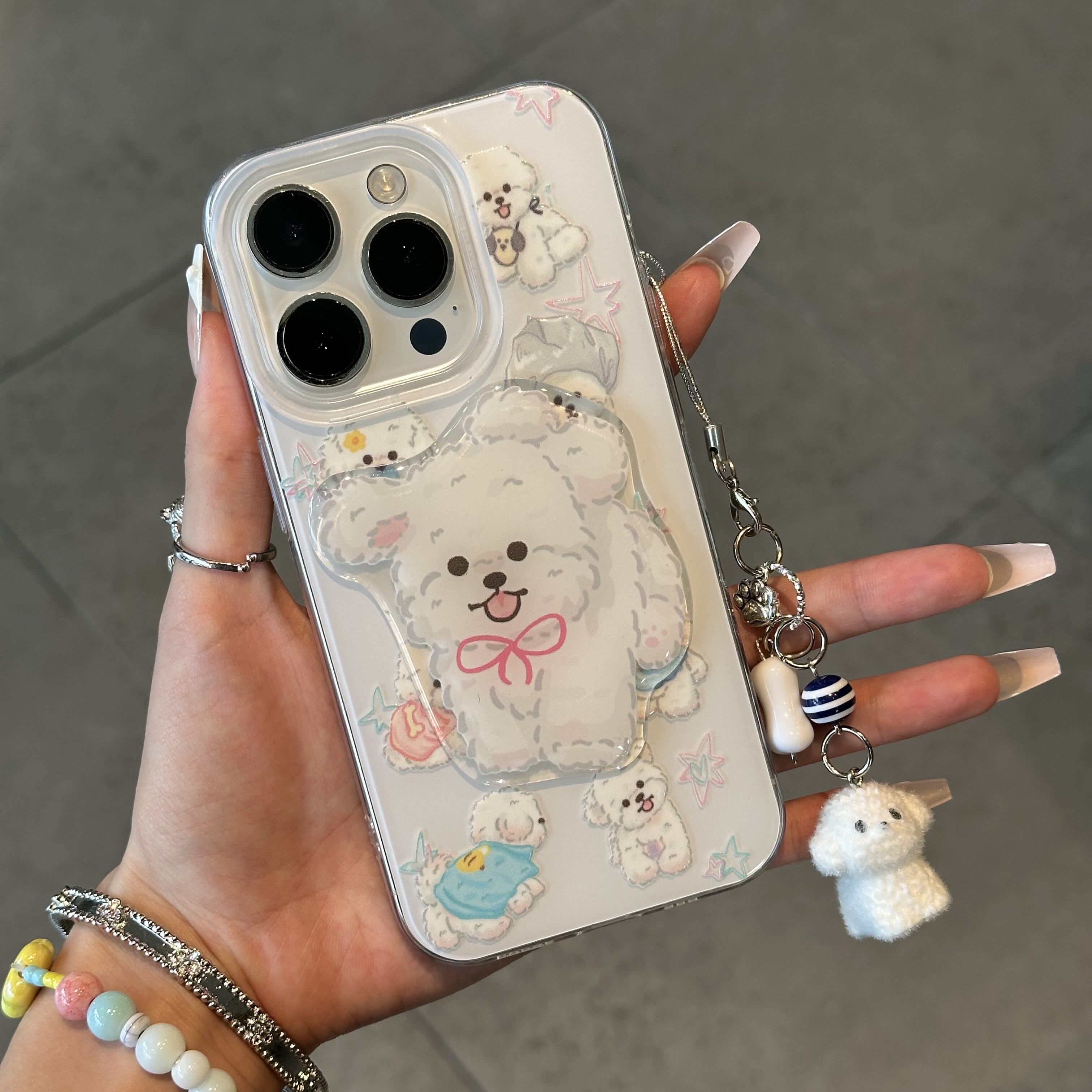 蝴蝶结小狗适用iPhone16pro手机壳14苹果15promax可爱12少女11华为mate70新款k80童趣vivo小米15荣耀oppo挂坠