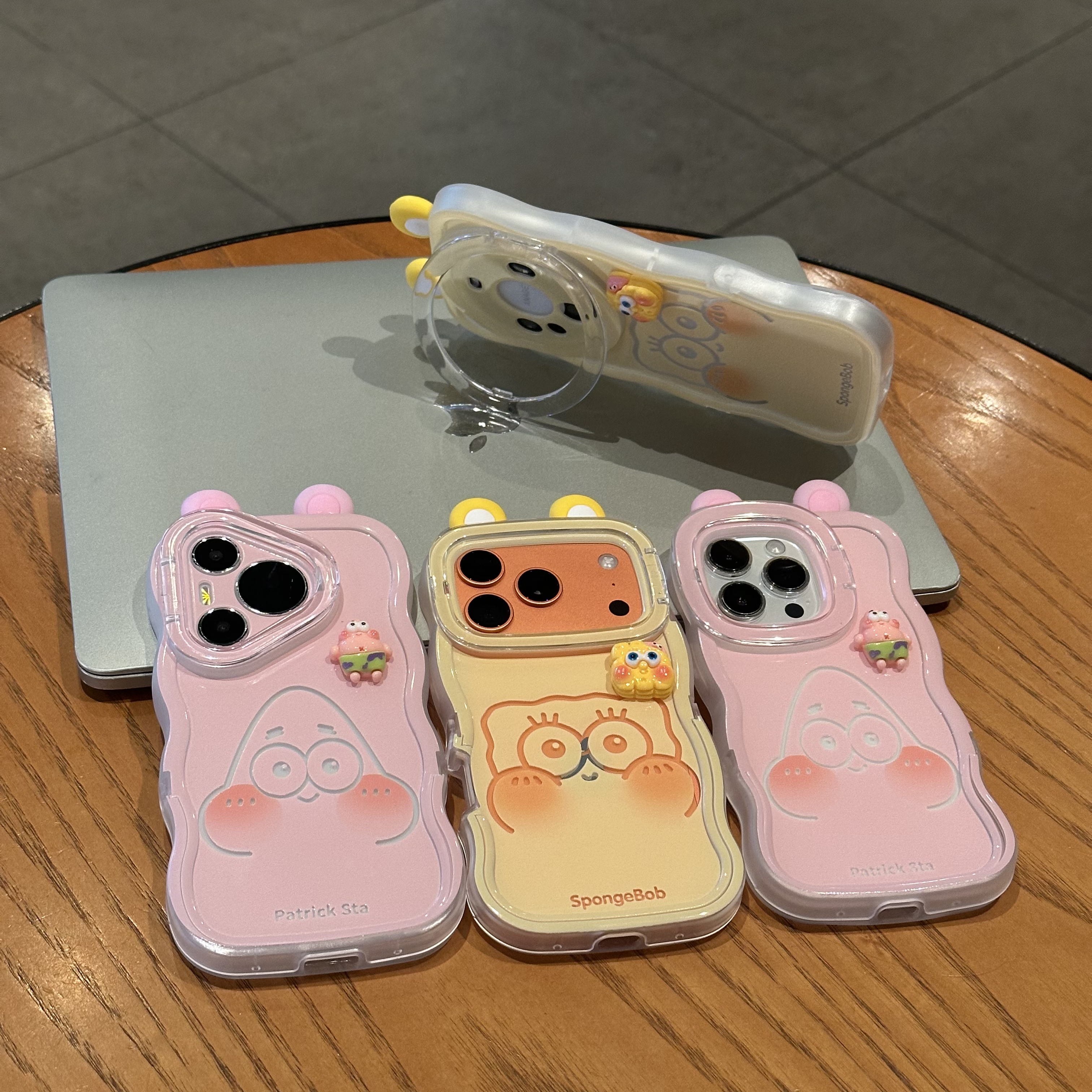 派大星公仔适用iPhone17promax手机壳13苹果16pro板凳双支架14可爱12华为p70新款vivo小米15荣耀400红米oppo