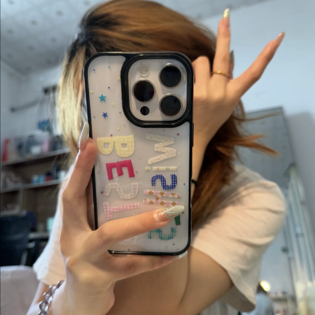 韩系涂鸦英文字母适用苹果16promax手机壳iphone14pro新款13卡通12简约11保护套15全包防摔14plu软边亚克力16