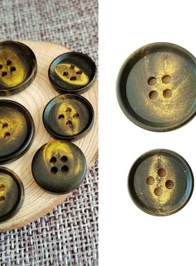 天然黑色牛角染黄色斜边四眼扣 日常通勤时尚西装外套马甲纽扣