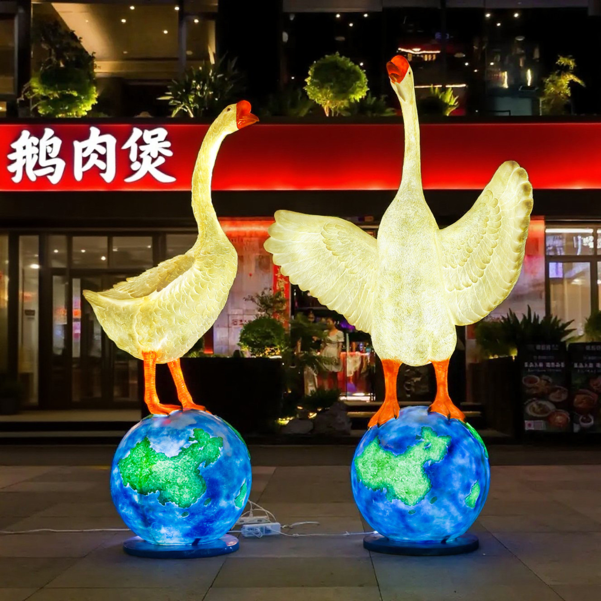 户外仿真大鹅鸭子雕塑