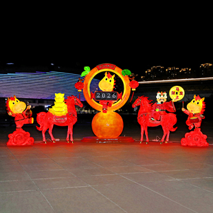 卡通新年马雕塑马年吉祥物生肖大摆件春节贺岁售楼部景区美陈装 饰