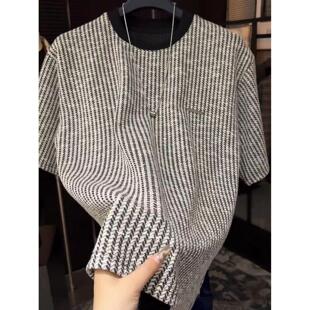 小众2025黑白鳞条纹圆领短袖帅气上衣小绣标男士百搭半袖高级T恤