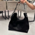 Autumn/Winter Velvet Black Woven Shoulder Strap Saturn Tote Bag - Black