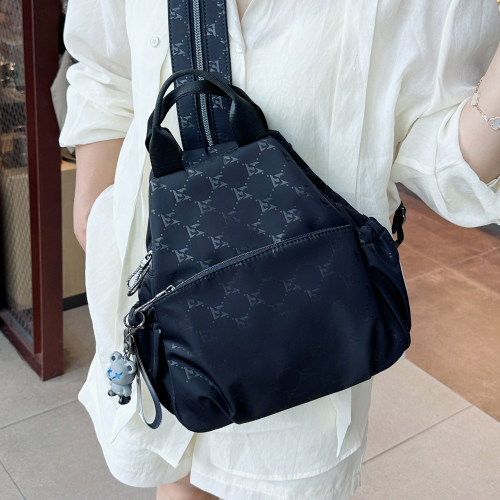三用轻便防泼水女包单双肩包胸包