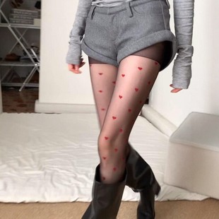 Christmas outfit 开始期待~复古辣妹圣诞红爱心丝袜~好美好出片~