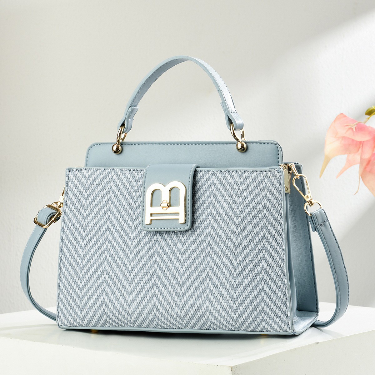 UG七夕节礼物保龄球包包女生日礼物2025新款小方包手提单肩斜挎包