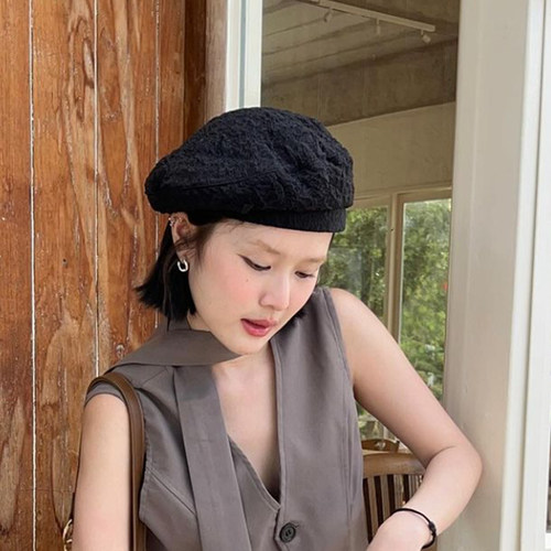 日系出游气质贝雷帽女