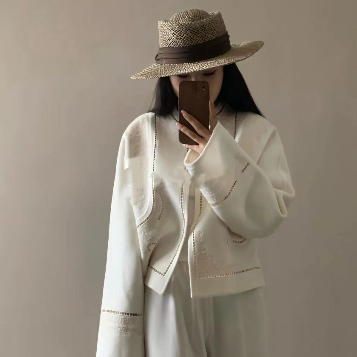 轻奢H奢华刺绣镂空刺绣毛呢外套