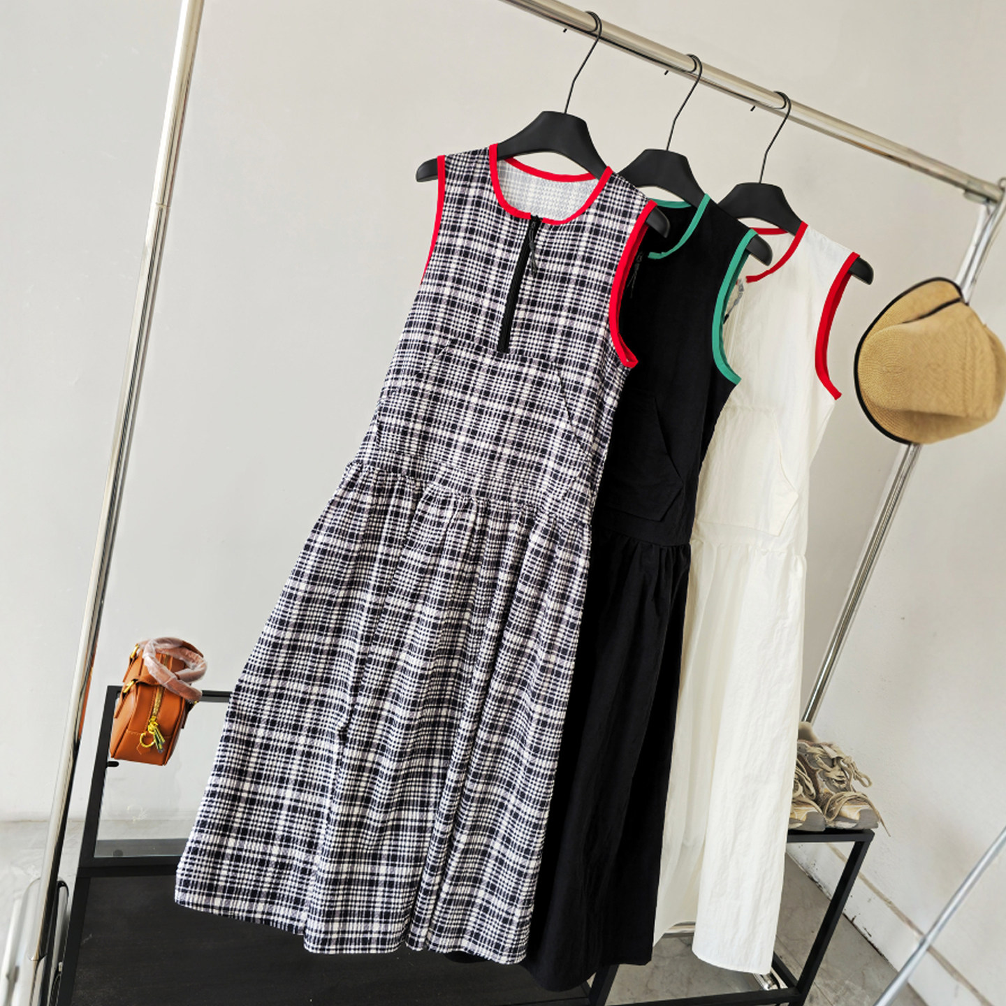 南油高端miu系学院风25ss格纹背心裙女时髦气质a字无袖长裙连衣裙