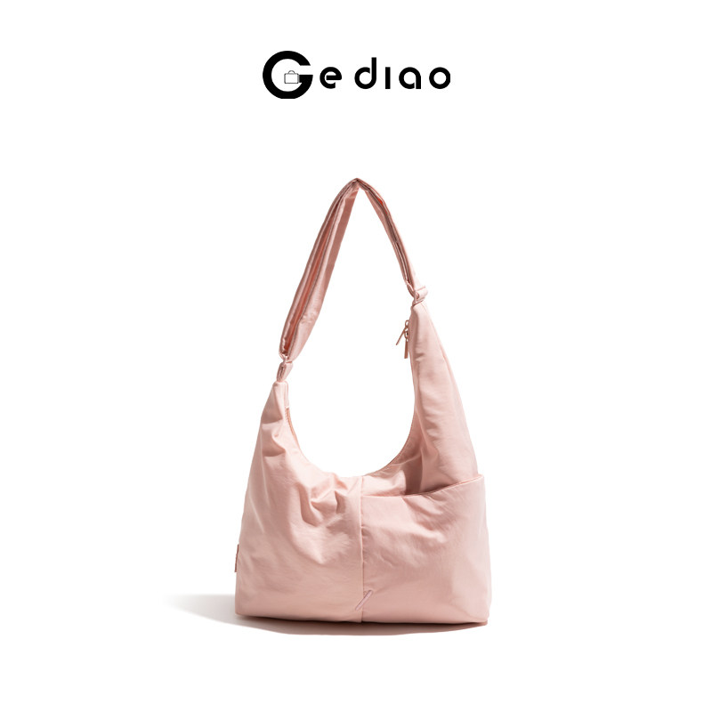 格调studio新加坡小众设计粉色包包通勤大容量腋下包便携式单肩包