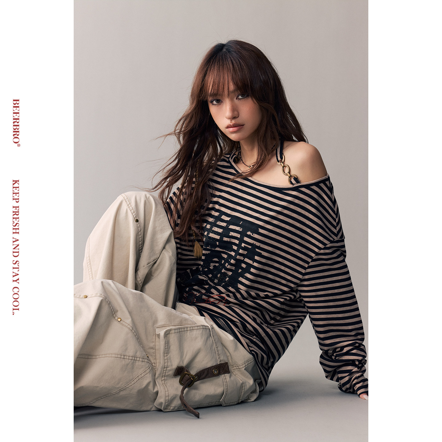 BeerBro 『复古声浪』莱赛尔舒适透气辣妹斜肩条纹长袖T恤上衣女