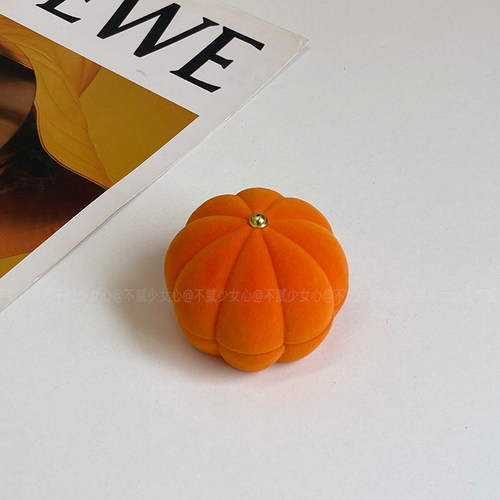 元气可爱小南瓜奶甜丝绒首饰盒