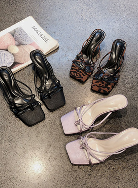 紫色缎面交叉细带夹趾凉拖女夏季外穿方头露趾粗跟气质名媛半拖鞋