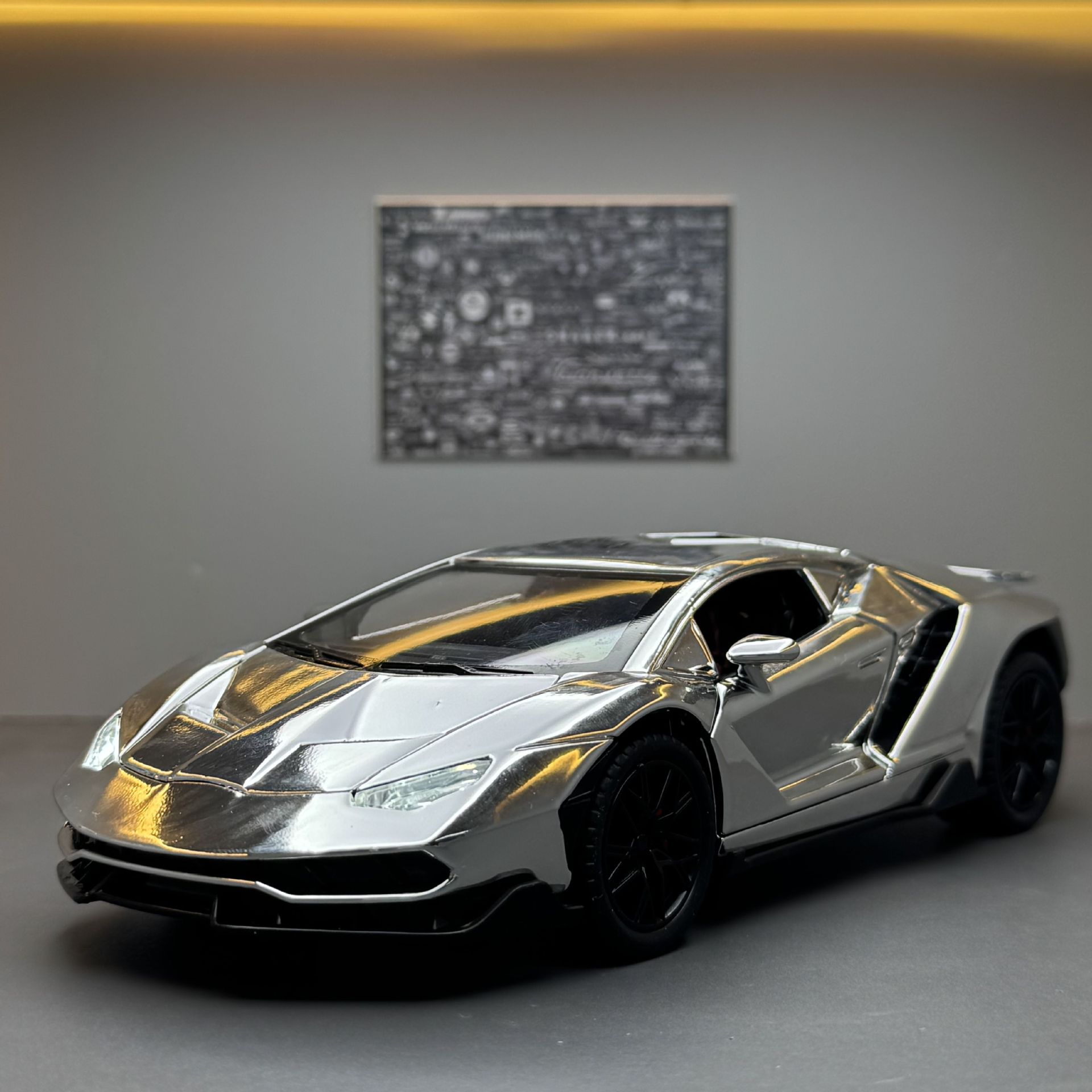 兰博电镀版合金车模124回力渐