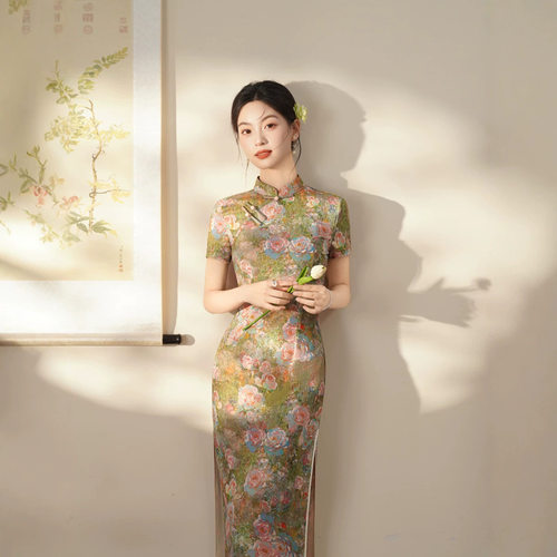 新中式国风绝美绿色短袖旗袍油画花卉印花2026夏季日常单层连衣裙