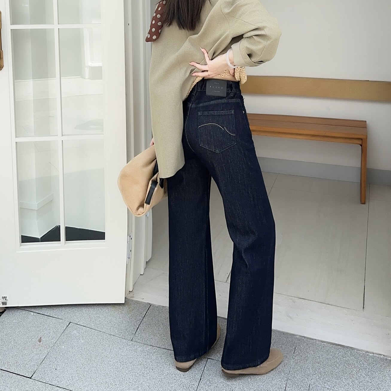 四面弹莱赛尔棉牛仔长裤子2026秋季新款窄版直筒裤女显瘦腿长神奇