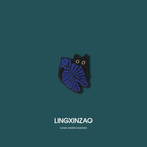 灵心造手工刺绣卡通猫咪徽章胸针