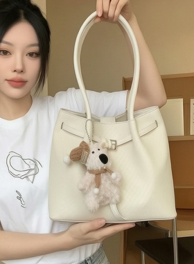 超火白色大容量托特包包女2026新款高级感轻奢小众休闲通勤单肩包
