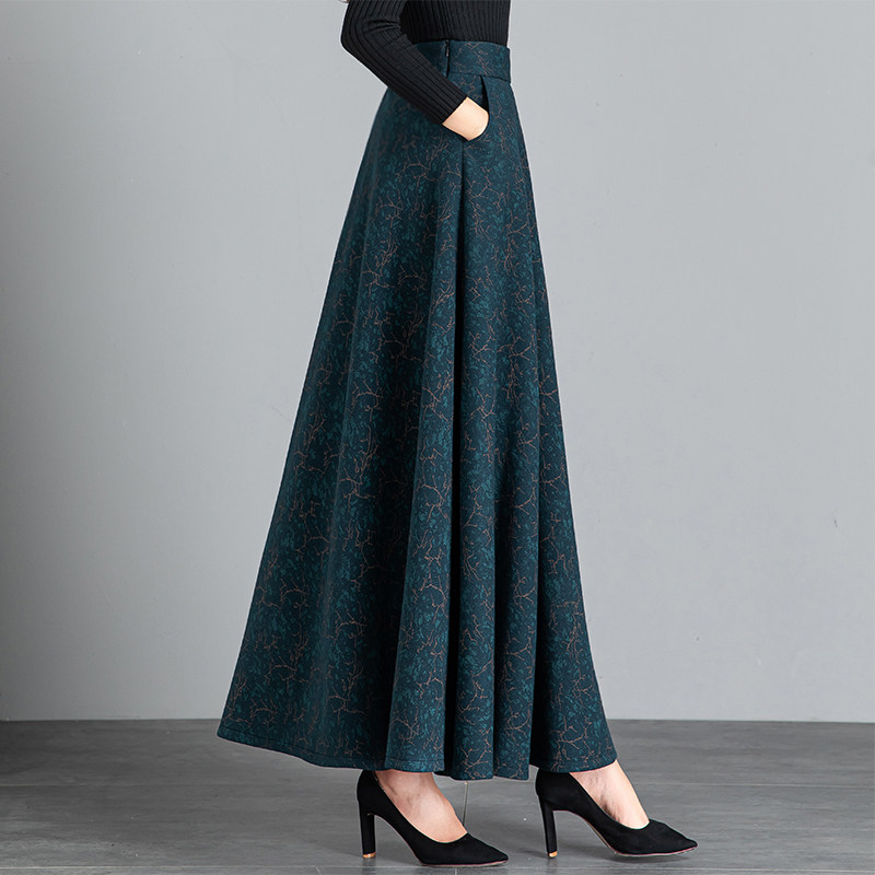 秋冬新款半身裙女2025高腰大码A字伞裙大摆复古碎花显瘦跳舞长裙