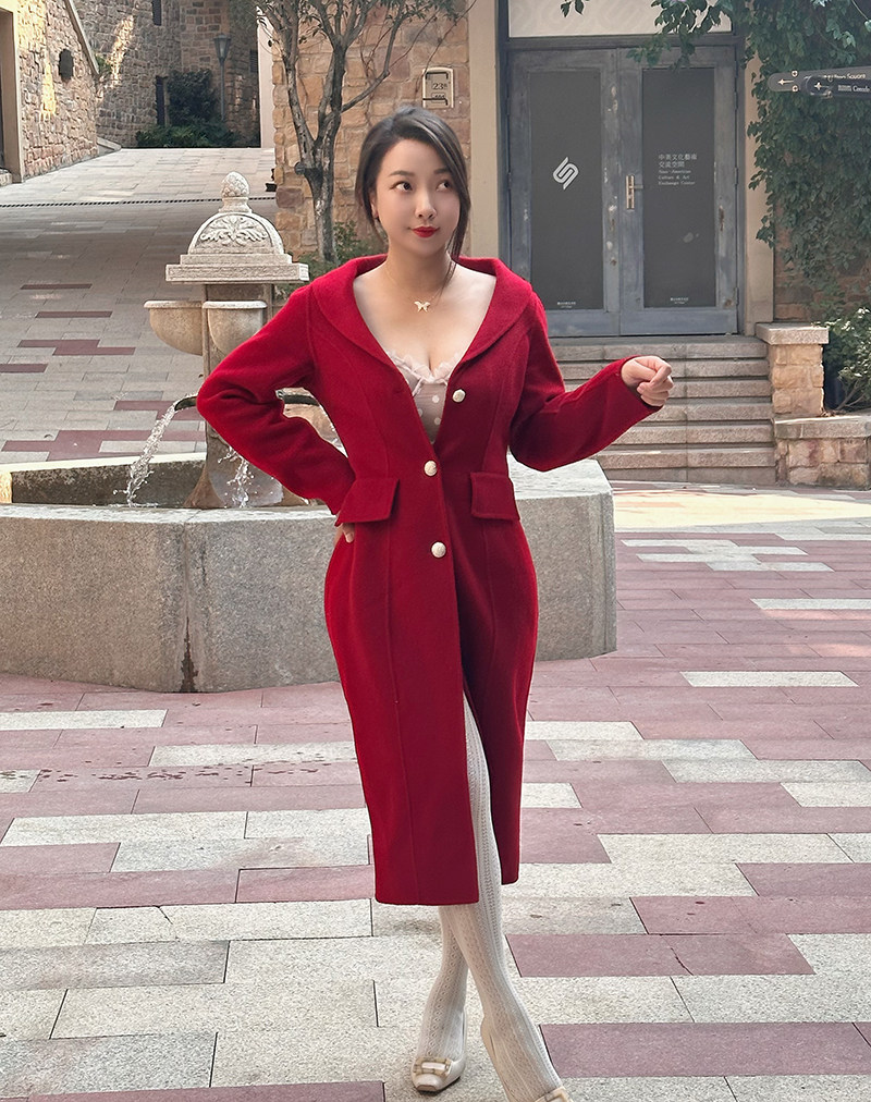 红色全羊毛双面呢外套