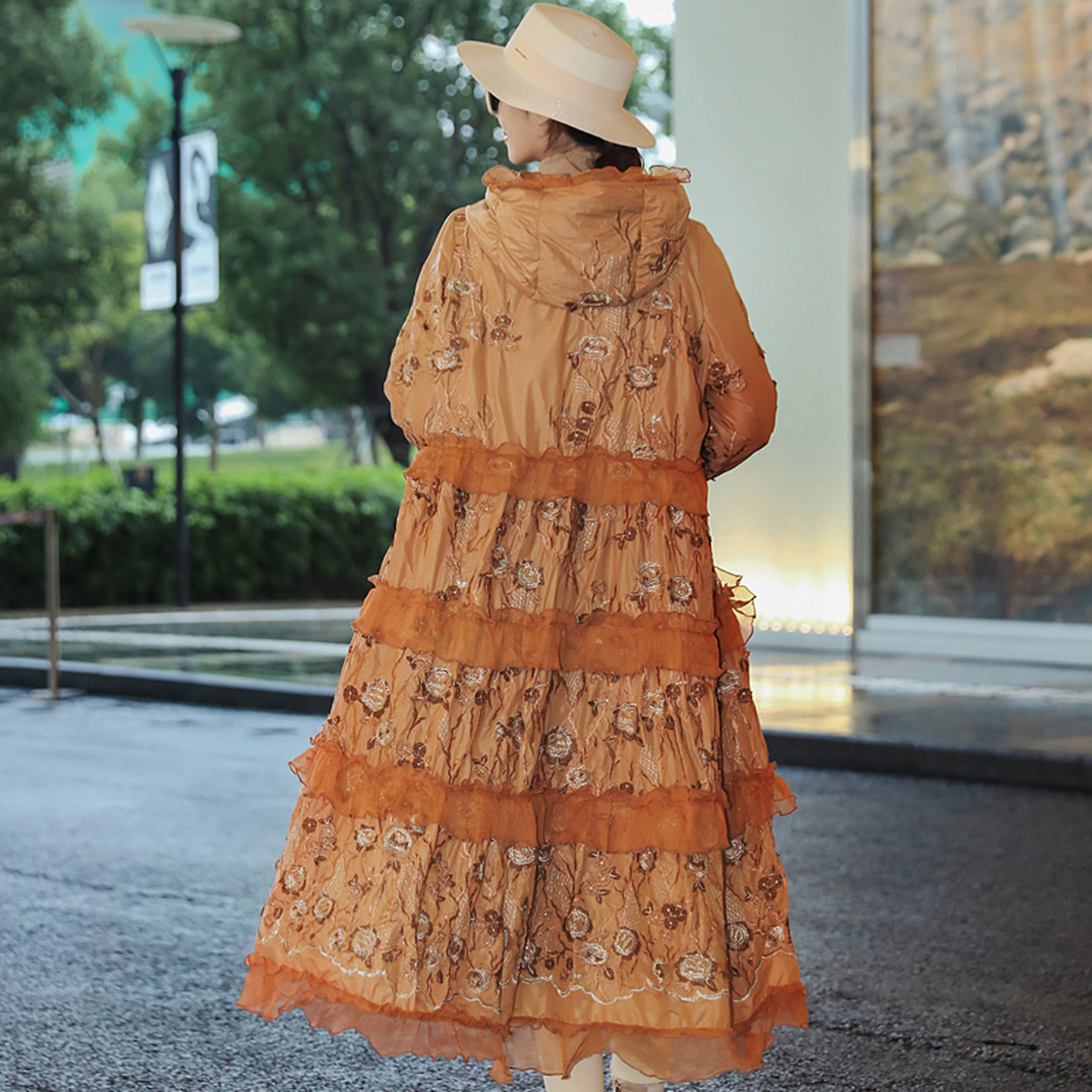 高端刺绣90白鸭绒羽绒服女