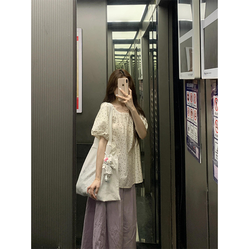 宽松减龄波点方领短袖T恤女