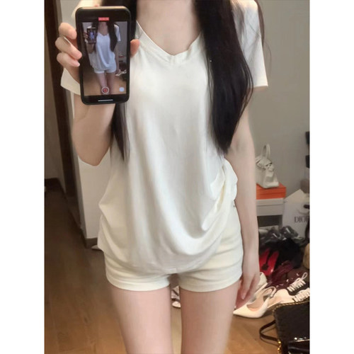 正肩V领宽松纯色短袖T恤女