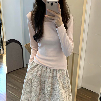 辣妹短款修身U领纯棉长袖T恤