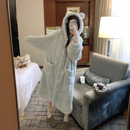 韩版珊瑚绒连帽睡袍女冬季2025新款简约保暖长款加绒加厚家居服