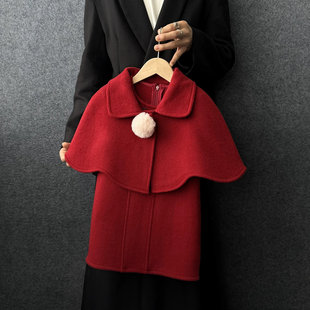 女童套装2026宝宝套装冬毛呢斗篷披肩拜年服红色双面呢大衣外套