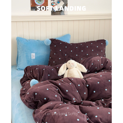 SOFT LANDING | 秋冬波点毛球A类牛奶绒保暖四件套防静电学生床品