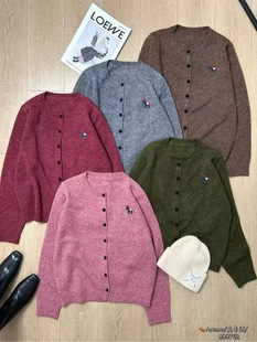 2025秋季新款圆领单排扣刺绣羊毛花纱针织开衫女百搭减龄毛衣外套