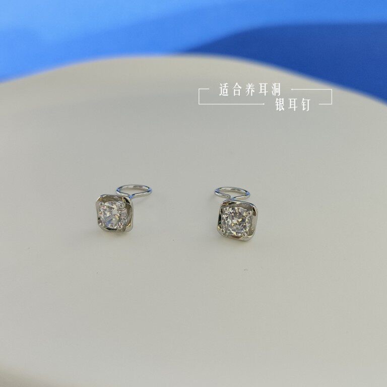 s925纯银耳钉女2026年新款潮小众轻奢设计感养耳洞正方形耳环耳饰