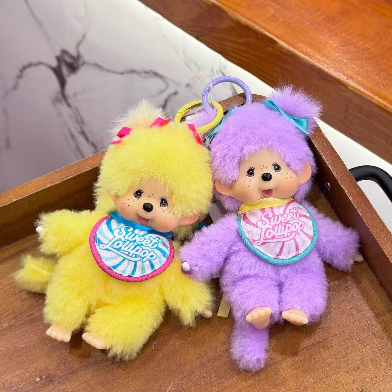 新品Monchhichi蒙奇奇甜美棒棒糖系列挂件马卡龙蒙猴女款可爱挂件