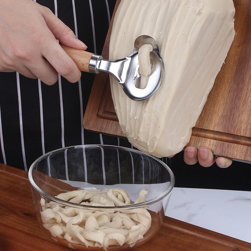 刀削面刀专用削面刀家用新款商用不锈钢山西手工专用单孔削面神器,厨房/烹饪用具,削面刀,淘宝优惠券,粉丝福利购,淘宝优惠卷