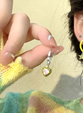 黄色滴油不对称爱心星星耳环小众设计感耳饰个性彩钻耳钉女