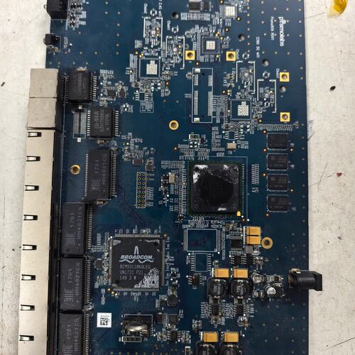 【全场5折起】台湾Peplink Balance210交换机主板
