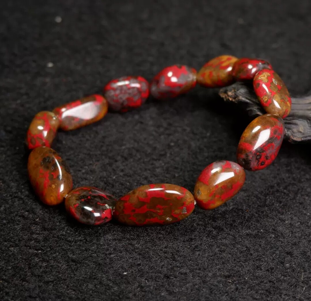 狂热桂林鸡血玉乾坤随型籽料 男女装饰能量手串 国寿驿站客户送礼