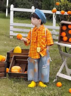 儿童夏季套装2026新款男宝宝橙色格子衬衫领结短袖破洞牛仔七分裤