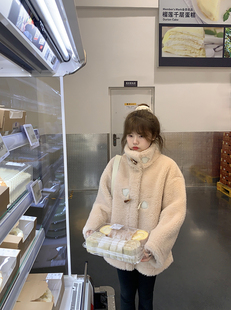 全店清仓 不退不换 月桂裸纱爱心皮扣牛角扣装饰毛毛外套环保皮草