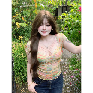 纯欲辣妹花边网纱上衣女 白菜 琉璃花影 大码 微胖mm印花V领小衫