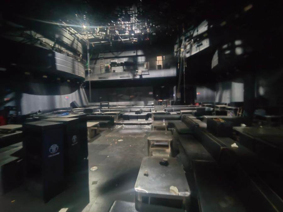 1月11日楚雄彝族自治州楚雄市鹿城镇河前社区元双公路西侧汽车博览小镇一期A区A2幢场地内的慢摇吧设备（具体设备名称、规格型号、数量详见清单）网络拍卖公告