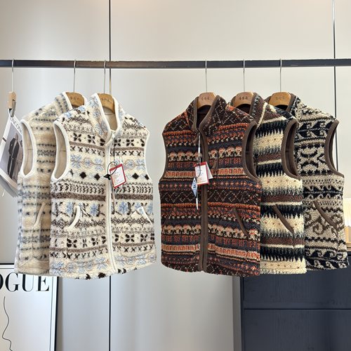 渠道牛货！费尔岛仿羊羔毛轻户外双面摇粒绒保暖背心叠穿马夹外套